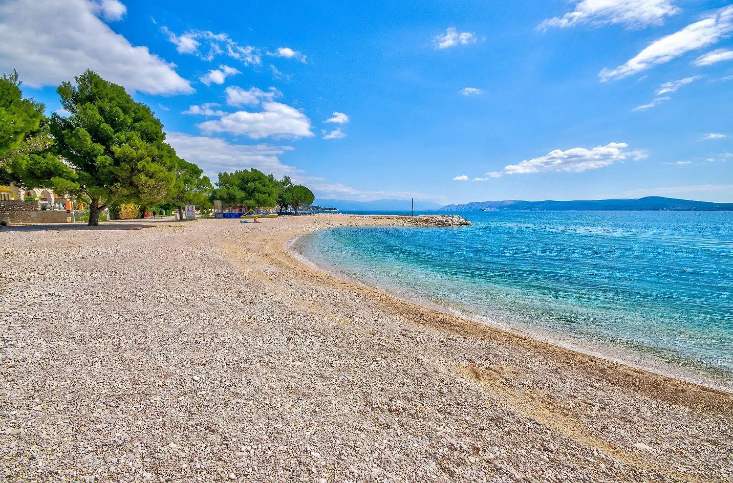 Charmantes Apartment Nur 300 Meter Zum Strand Mit Meerblick, Grillbereich - Hundefreundlich Crikvenica