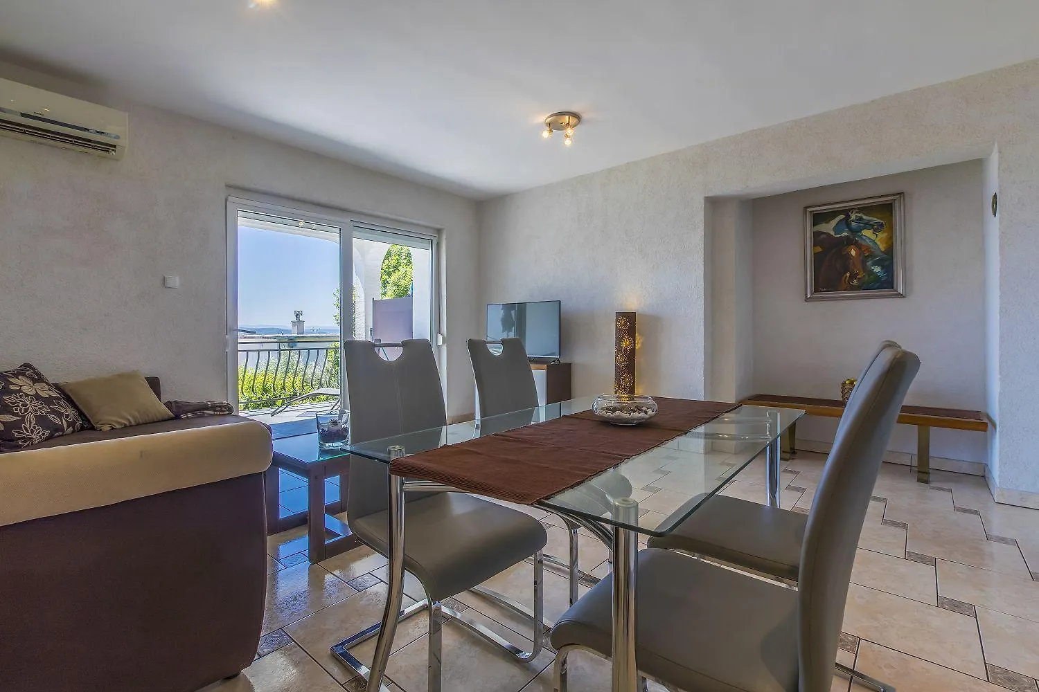 Charmantes Apartment Nur 300 Meter Zum Strand Mit Meerblick, Grillbereich - Hundefreundlich Crikvenica