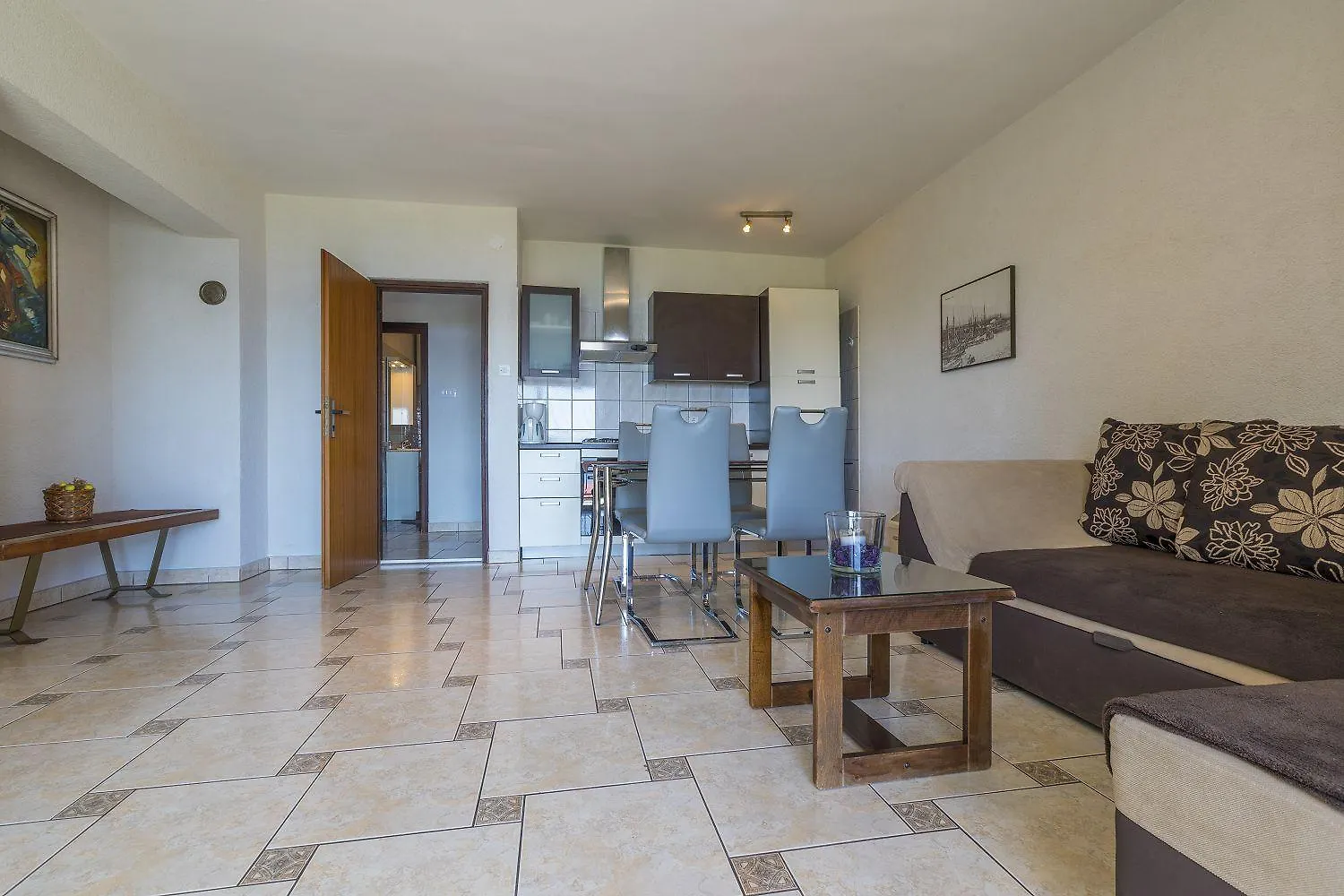 Charmantes Apartment Nur 300 Meter Zum Strand Mit Meerblick, Grillbereich - Hundefreundlich Crikvenica