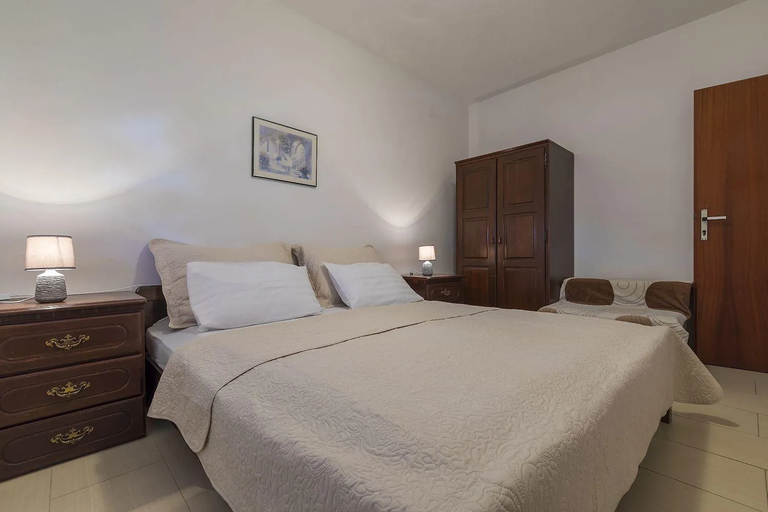 Charmantes Apartment Nur 300 Meter Zum Strand Mit Meerblick, Grillbereich - Hundefreundlich Crikvenica