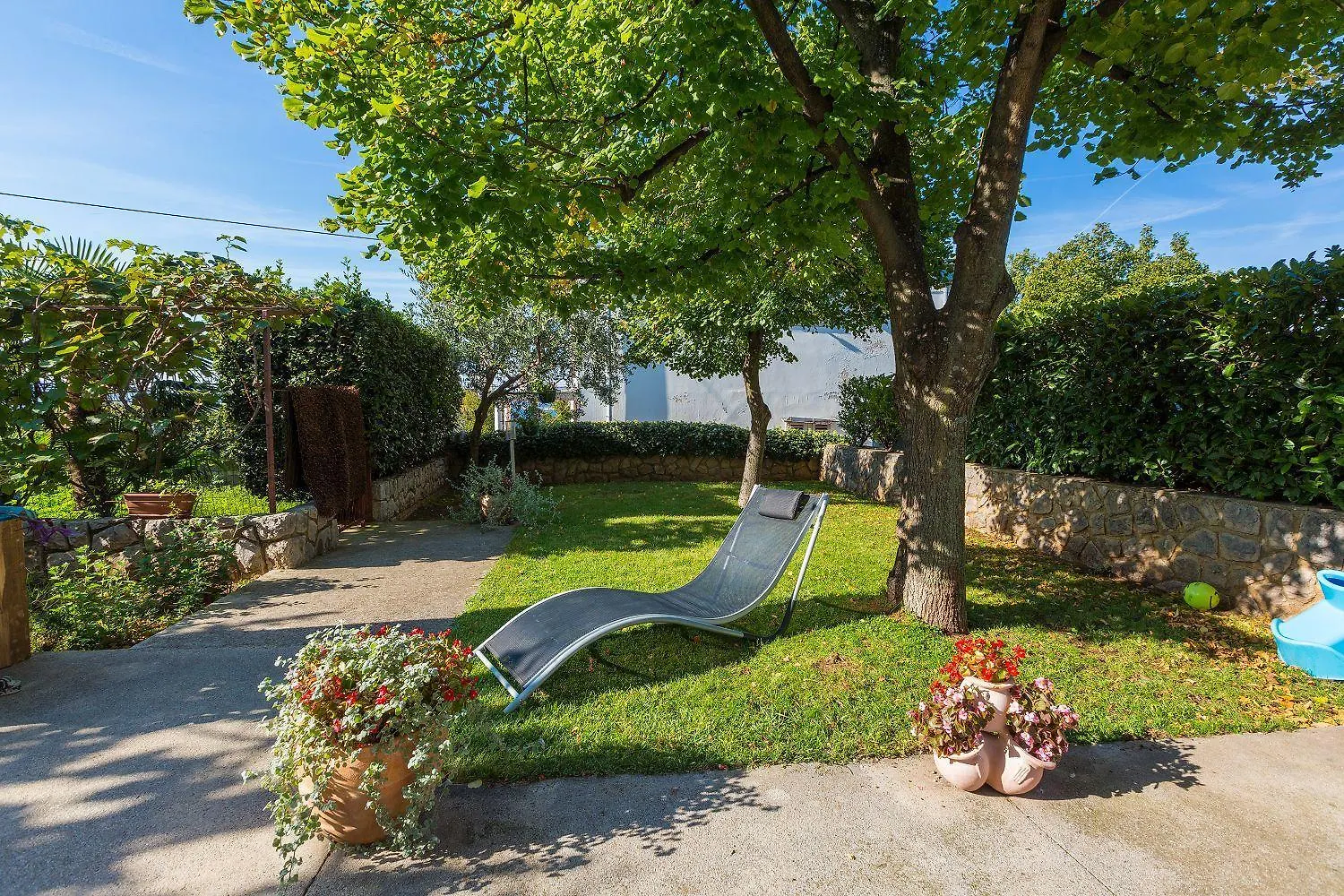 Charmantes Apartment Nur 300 Meter Zum Strand Mit Meerblick, Grillbereich - Hundefreundlich Crikvenica